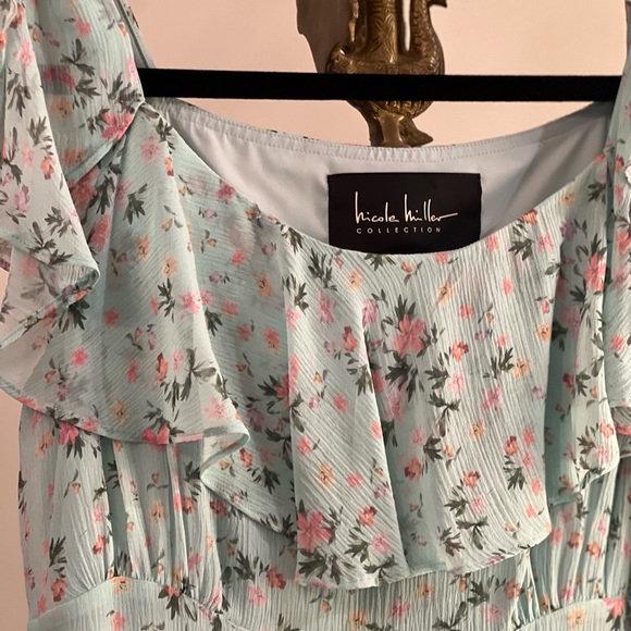 Nicole Miller floaty pale green chiffon dress with ruffle collar, asymmetric hem - Picture 7 of 13